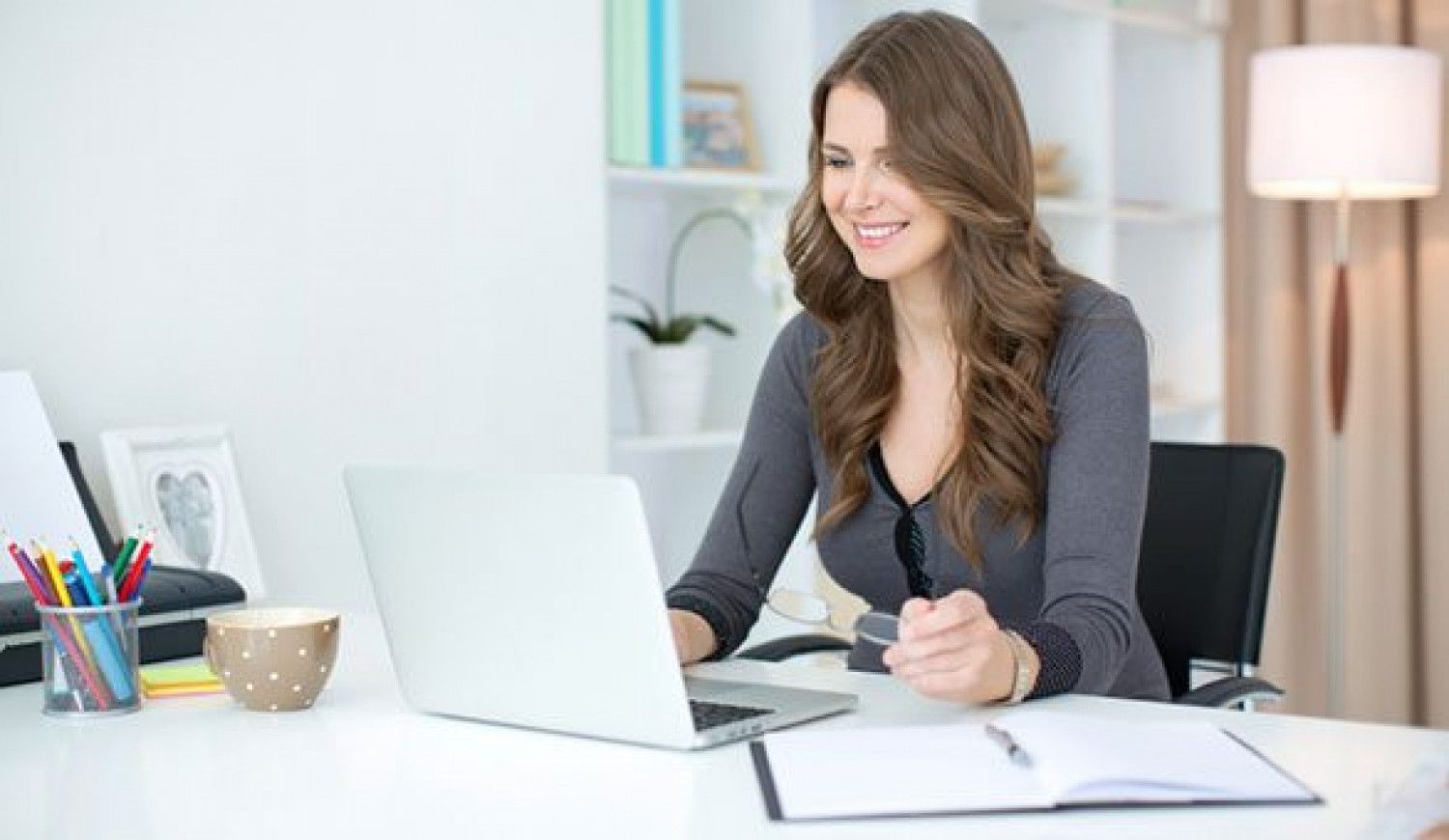 Get Instant Cash Loans in Dubai for Your Needs