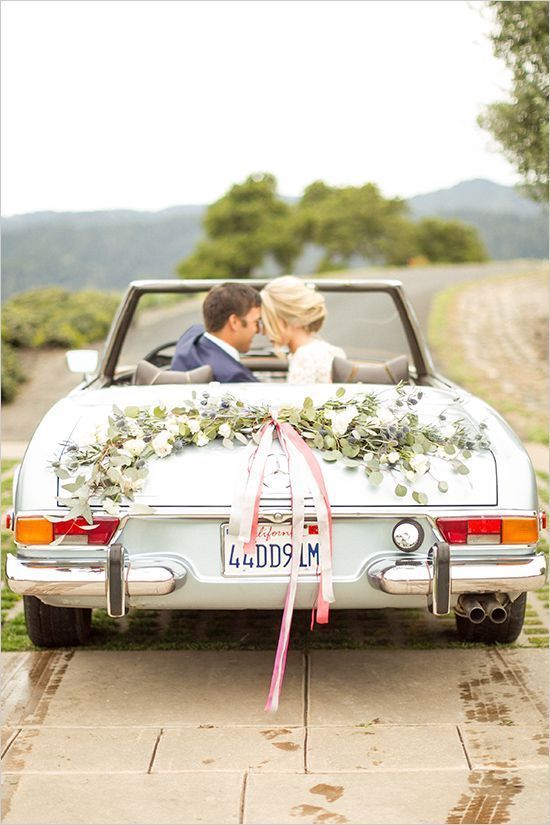 How to Choose the Perfect Wedding Car: Factors to Consider
