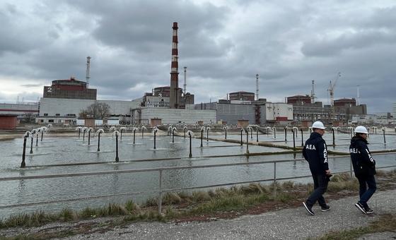 Ukraine: Zaporizhzhya nuclear plant initiates reactor shutdown following water leak, stories IAEA